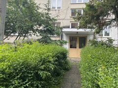 Pitesti, Exercitiu, langa liceul Ion Barbu